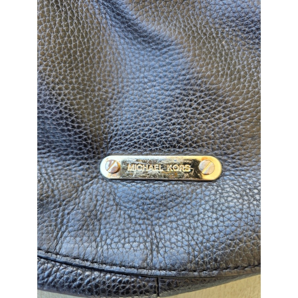 Michael Kors Black Pebbled Leather Studded Hobo Crossbody Bag Gold K3 - Picture 8 of 16